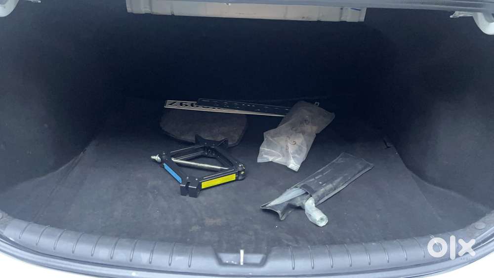 Hyundai Verna 1.0 Sx (o) Turbo Gdi Dct, 2022, Petrol