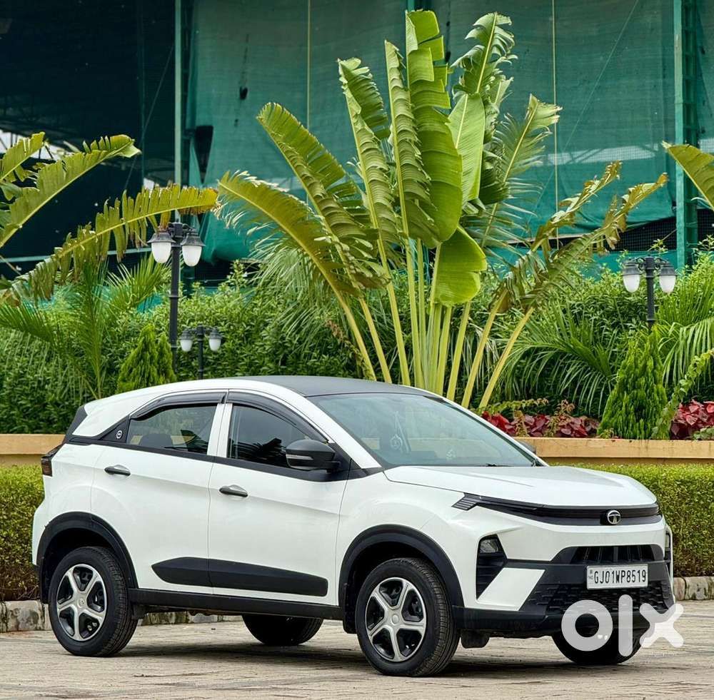 Tata Nexon Smart Plus1.2 Revotron Petrol 5 Mt, 2024, Petrol