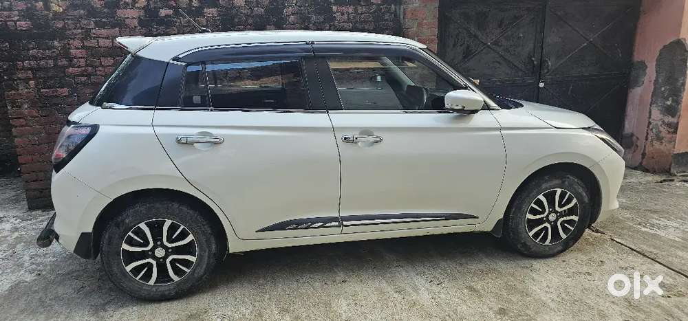 Maruti Suzuki Swift Vxi 2024