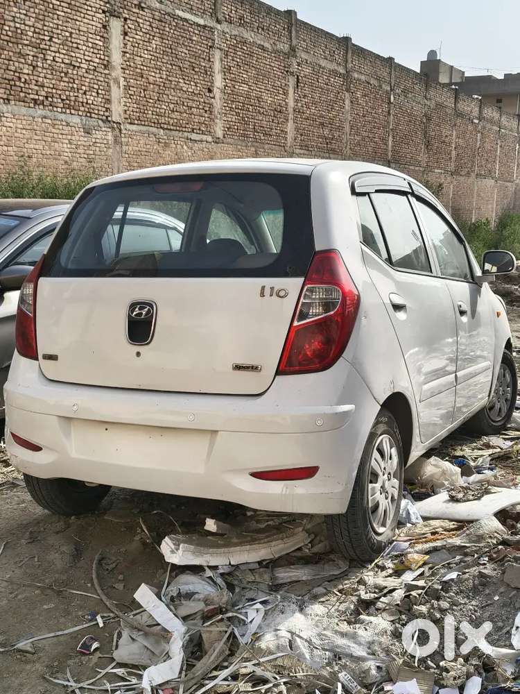 Hyundai I10 Sportz 2015 Petrol Manual
