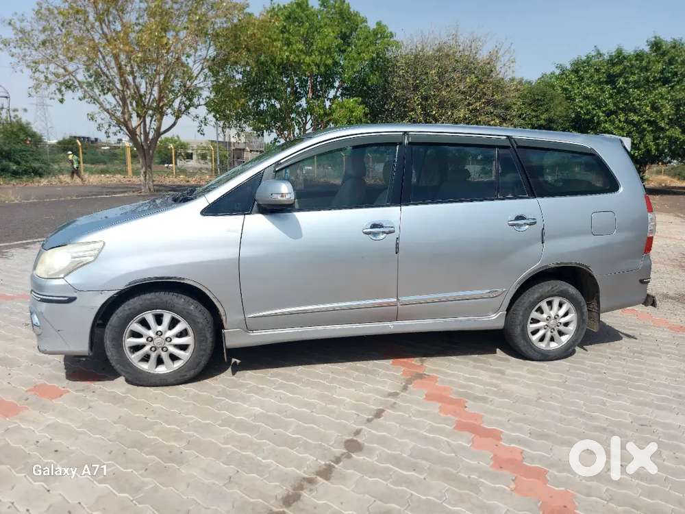 Toyota Innova 2015 Diesel Well Maintained