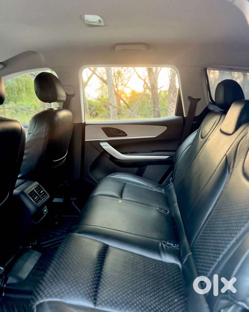 Mahindra Xuv700 2.2 Ax 5 Diesel Mt Str, 2023, Diesel