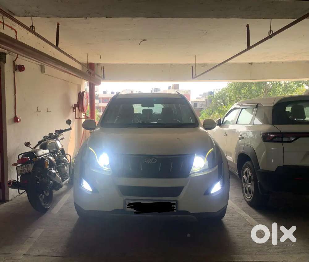 Mahindra Xuv500 2.2 W10 2018 Year
