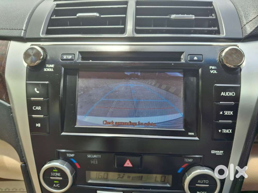 Toyota Camry Hybrid, 2014