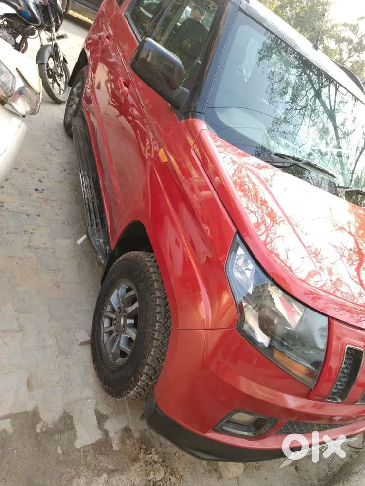 Mahindra Tuv 300 2017 Diesel 80000 Km Driven