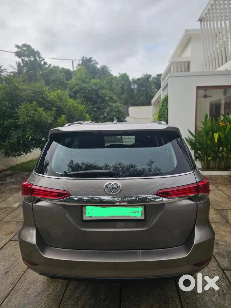 2017 Toyota Fortuner Diesel At 153000 Km Driven