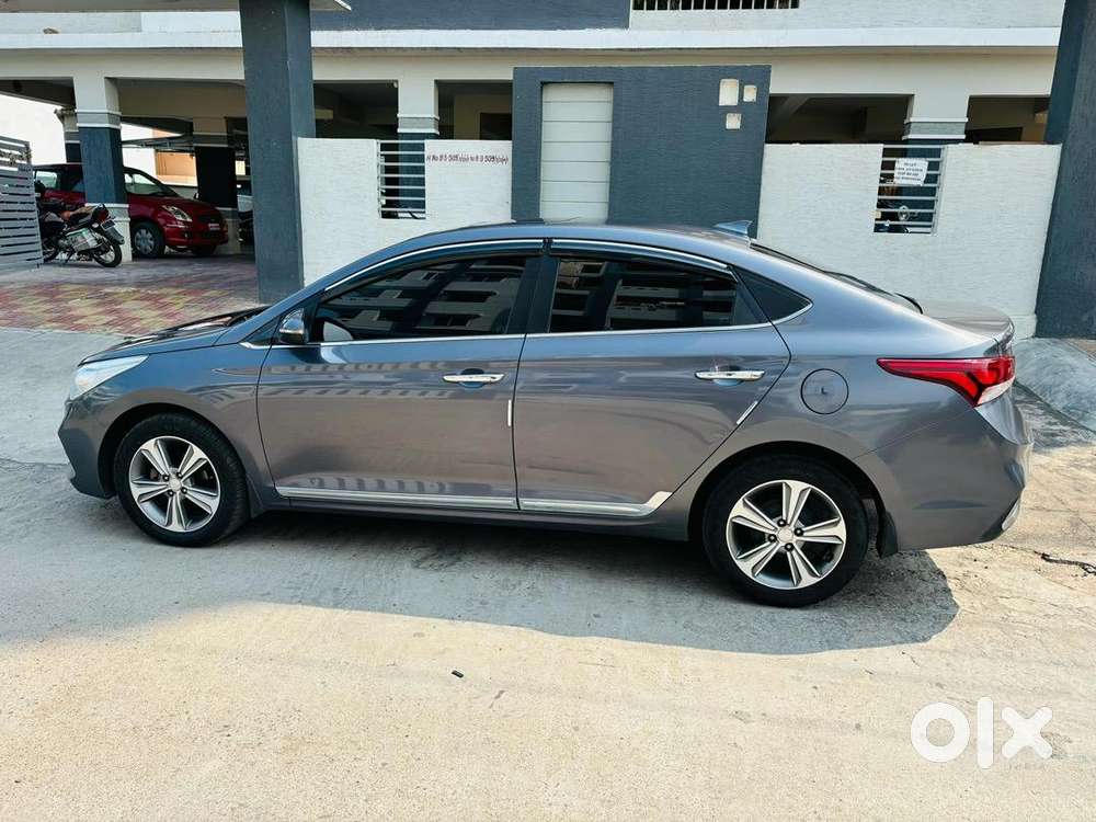 Hyundai Verna 2018 Diesel 105000 Km Driven, Good Condition .