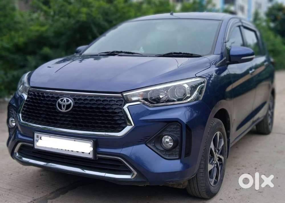 Toyota Rumion G Petrol Automatic Dual Tone, 2025, Petrol