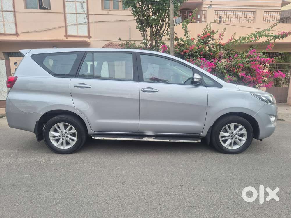 Toyota Innova Crysta 2.4 G Mt, 2016, Diesel
