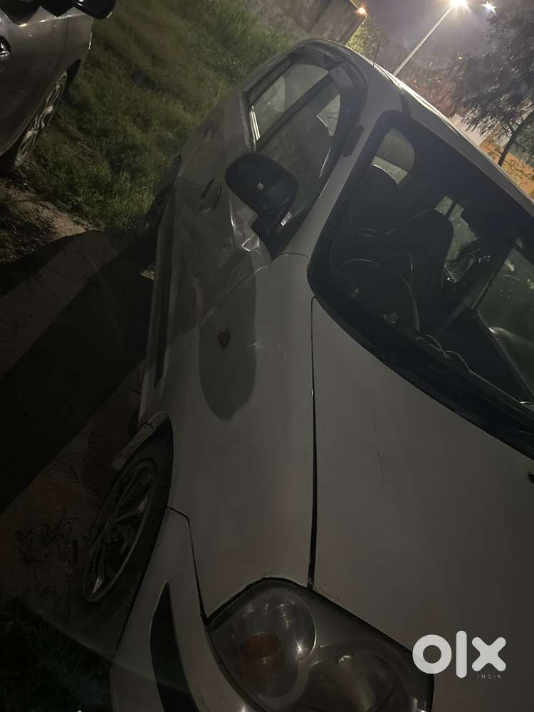 Hyundai Santro Xing 2012 Model