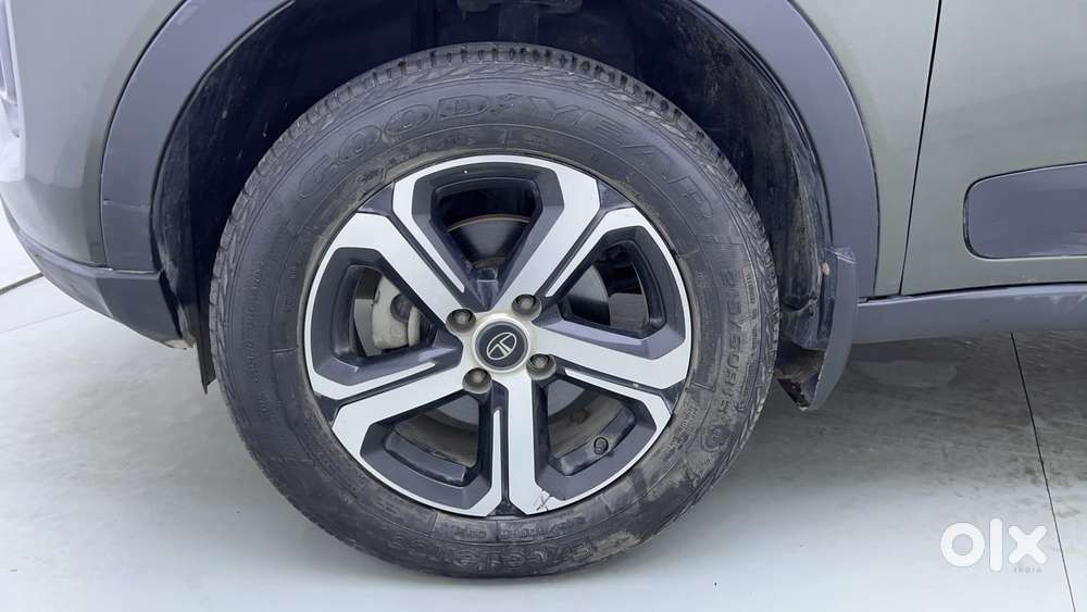 Tata Nexon 1.5 Revotorq Xza Plus S Amt, 2021, Petrol