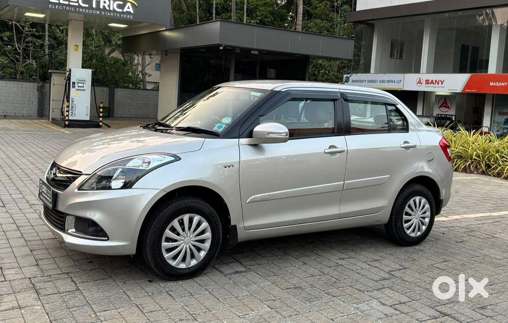 Maruti Suzuki Dzire 1.2 Vxi, 2015, Petrol