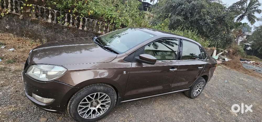 Skoda Rapid Elegance 1.5 Tdi Automatic  Diesel  1,12,000 Km  Goa