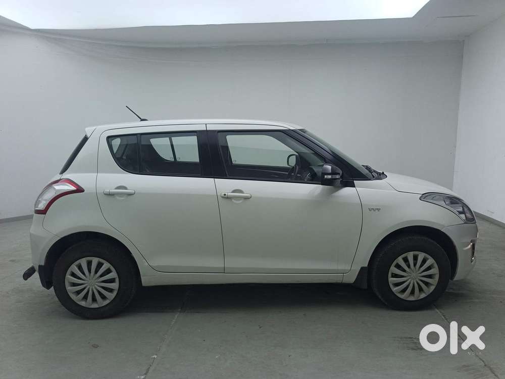 Maruti Suzuki Swift Vvt Vxi, 2016, Petrol