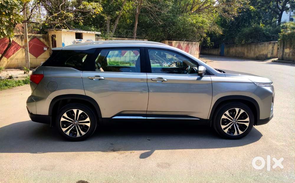 Mg Hector Plus Sharp Pro 1.5 Turbo Petrol Cvt 7 Str, 2023, Petrol