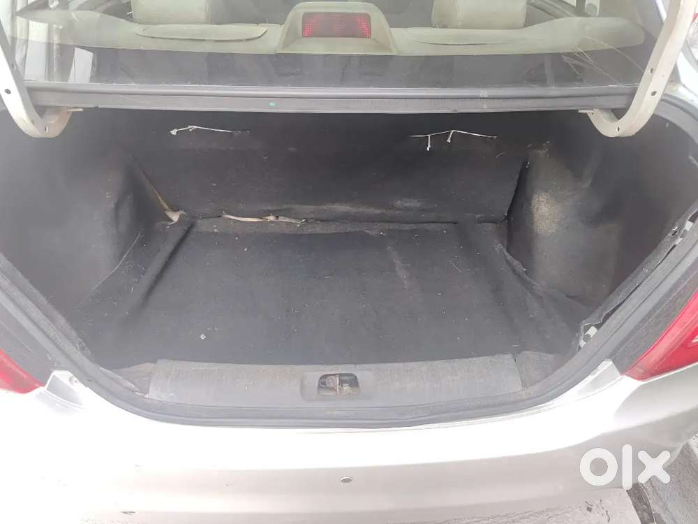 Maruti Suzuki Swift Dzire 2015 Diesel 104800 Km Driven