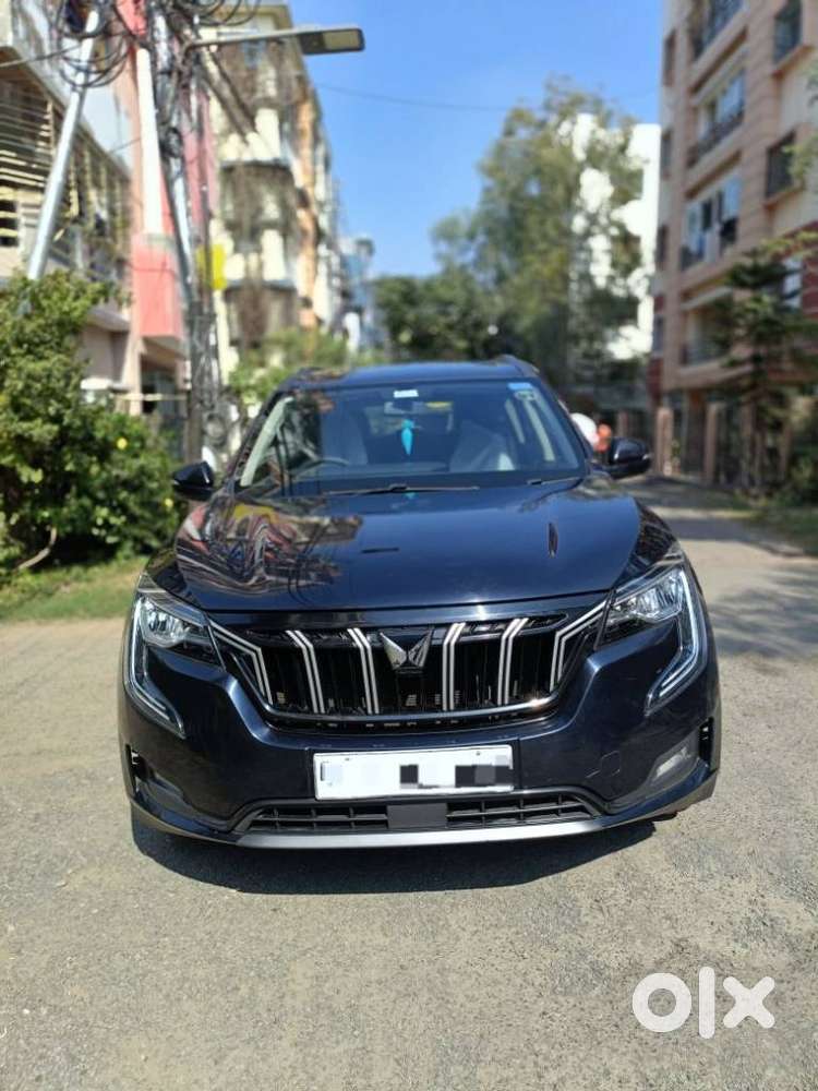 Mahindra Xuv700 2.0 Ax 5 Petrol Mt 7 Str, 2022, Petrol