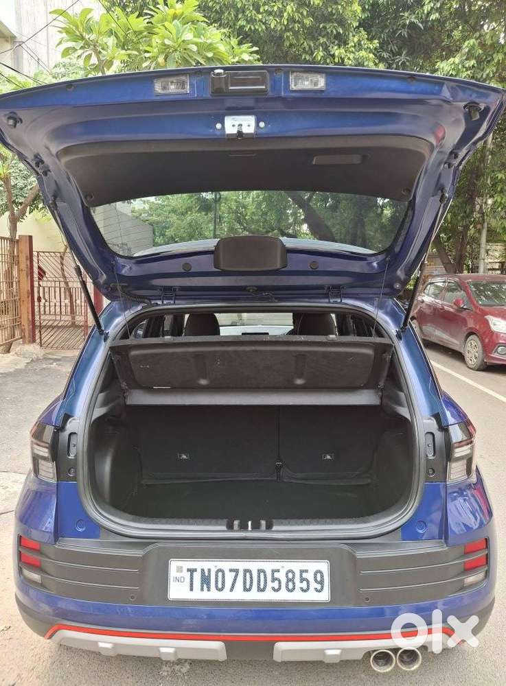 Hyundai Venue N Line N8 Dct Dual Tone, 2023