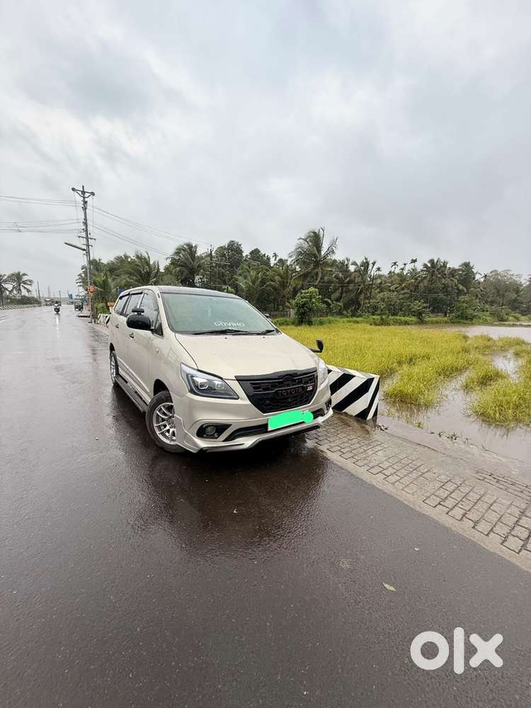 Toyota Innova 2016 Og Kerala Diesel Well Maintained