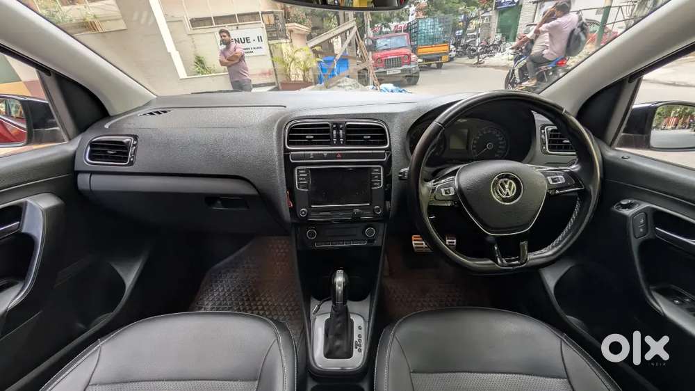 Volkswagen Polo Gt 1.2 Tsi Sunset Red, Black Roof.
