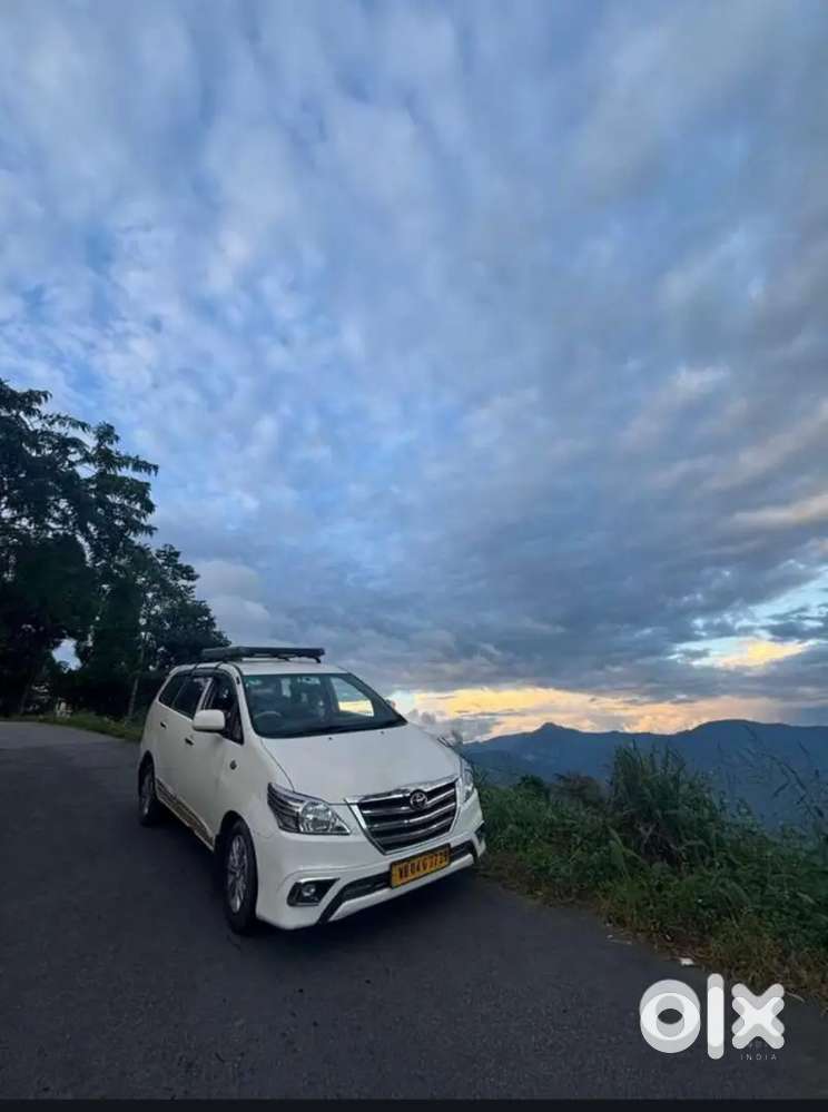 Toyota Innova Diesel 2.5 2015