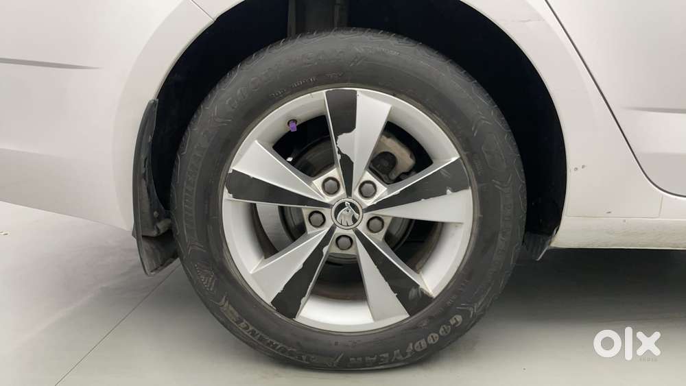 Skoda Octavia [2014-2017] 2.0 Style Tdi At, 2017, Diesel