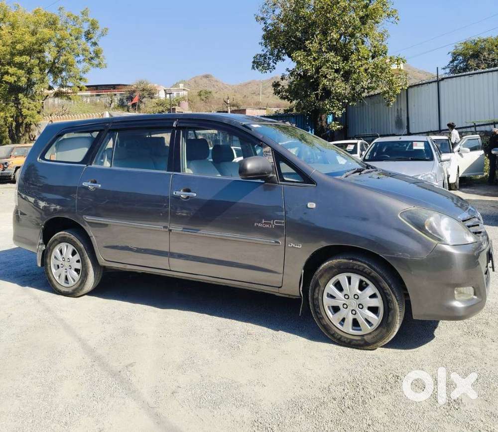 Toyota Innova 2.5 V 7 Str, 2010, Diesel