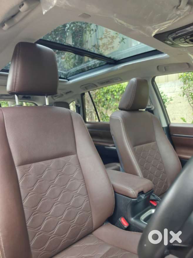 Toyota Innova Hycross 2.0 Zx (o) Hybrid 7 Str, 2024, Petrol