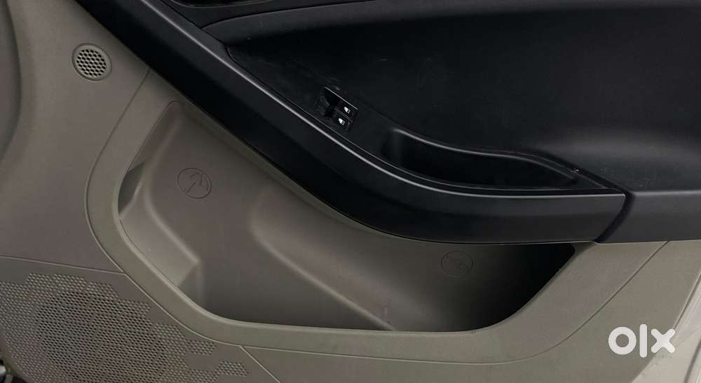 Tata Nexon 1.2 Revotron Xe, 2018, Petrol