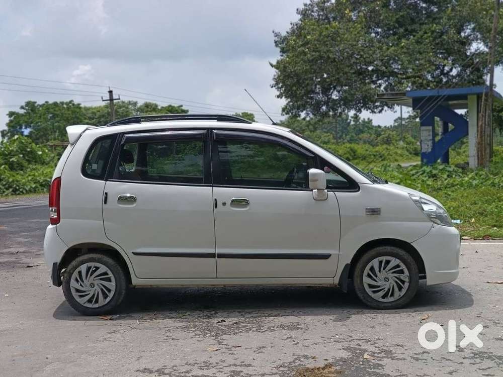 Maruti Suzuki Estilo Vxi Bs-iv, 2014, Petrol
