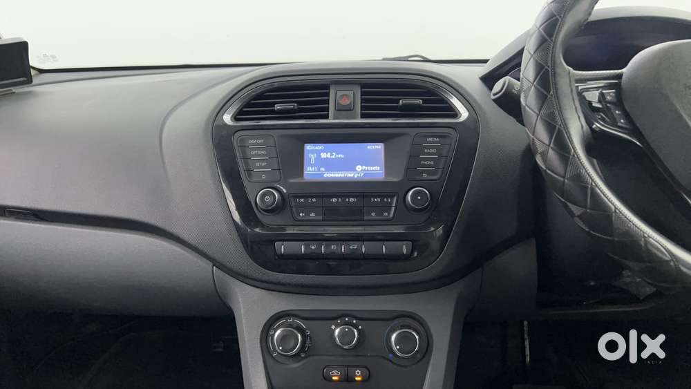 Tata Tigor Xza, 2018, Petrol