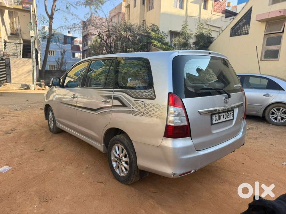 Toyota Innova 2012 Diesel Well Maintained