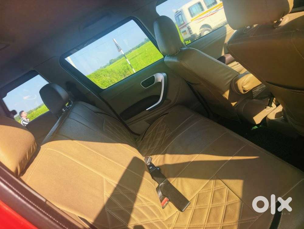 Mahindra Tuv 300 Mhawk100 T8, 2017, Diesel
