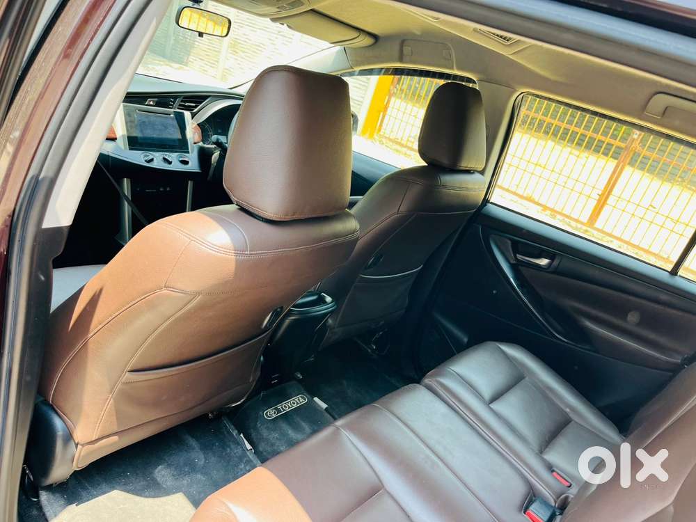 Toyota Innova Crysta 2.8 Gx At 8s, 2018, Diesel