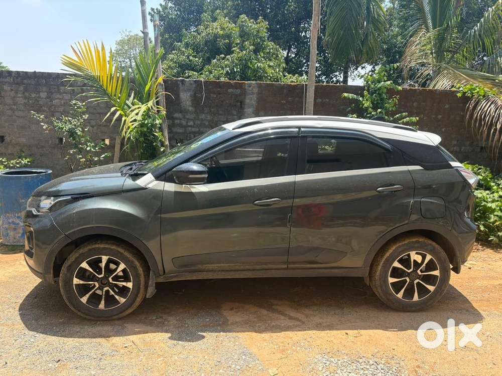 Tata Nexon Xza + (o) Petrol 2020