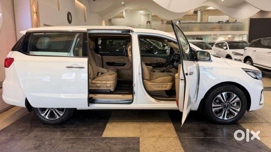 Kia Carnival Limousine, 2022, Diesel