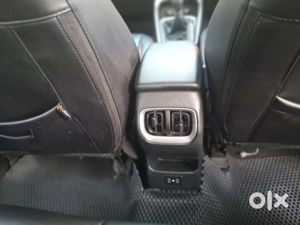 Kia Sonet, 2024, Petrol