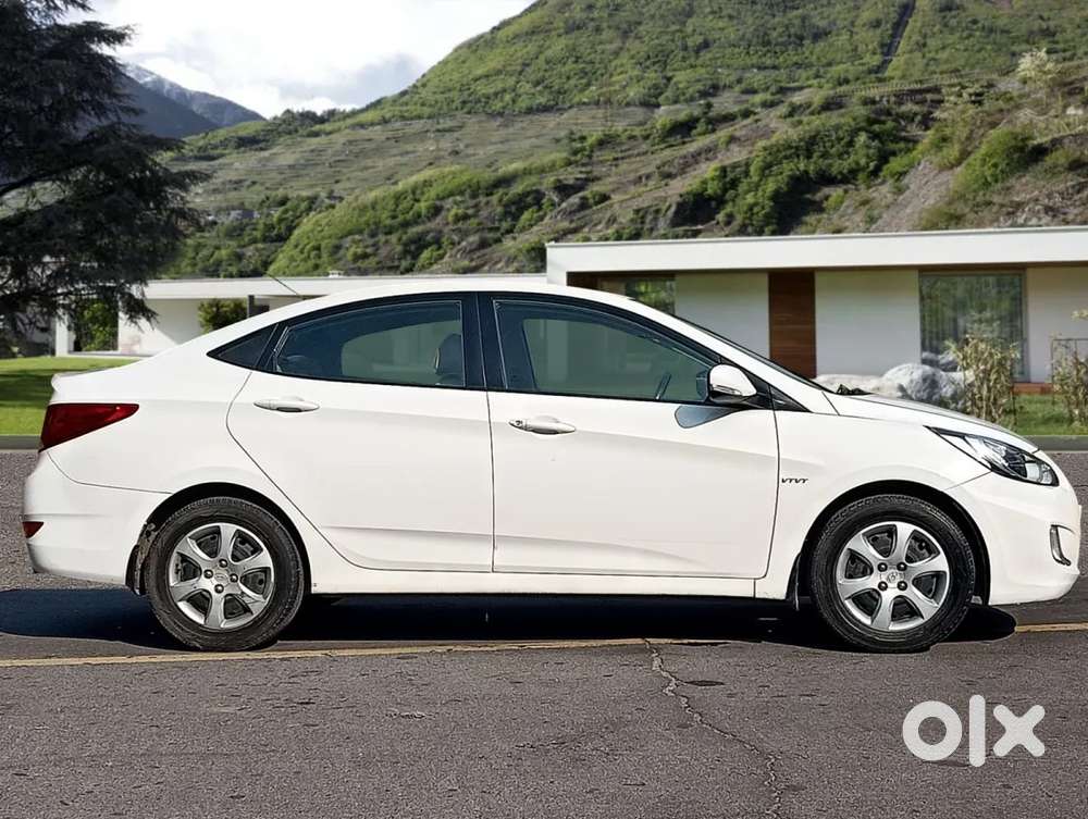 Hyundai Verna 1.6 Ex Vtvt, 2013, Petrol