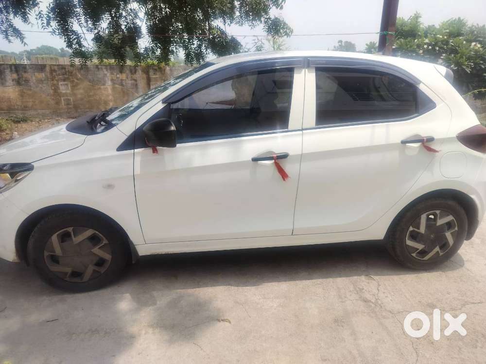 Tata Tiago Xm March 2025 1st Owner 22000km Showroom Condition Urgent S