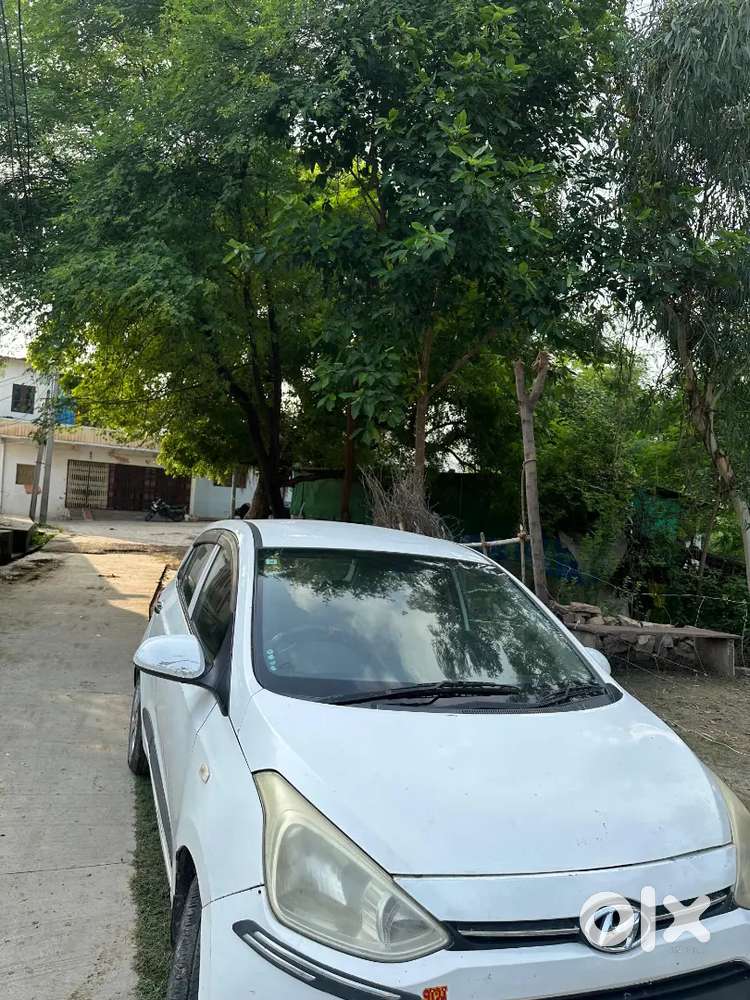 Hyundai Grand I10 Prime 2014 Diesel 80000 Km Driven 
New Insurance