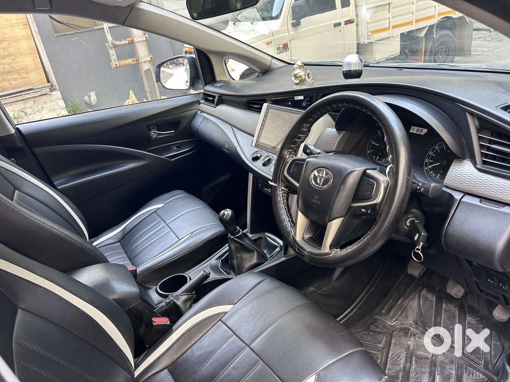 Toyota Innova Crysta 2.4 G Mt 7 Str, 2017, Diesel