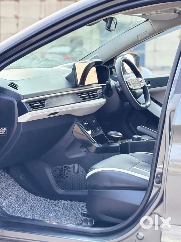 Tata Nexon Creative Plus S 1.2 Revotron Petrol 6 Amt, 2025, Petrol