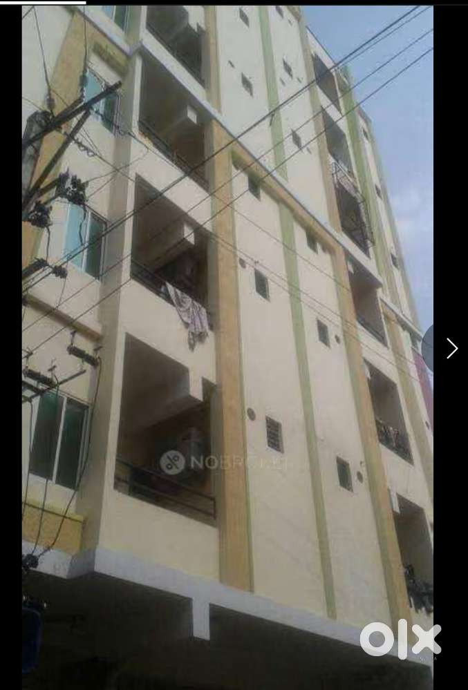 Flat for rent in paramount hills opposite fort view
