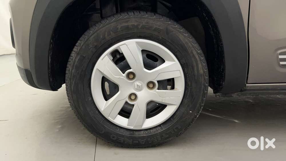 Renault Kwid 2019-ongoing 1.0 Rxt Amt (o), 2018, Petrol