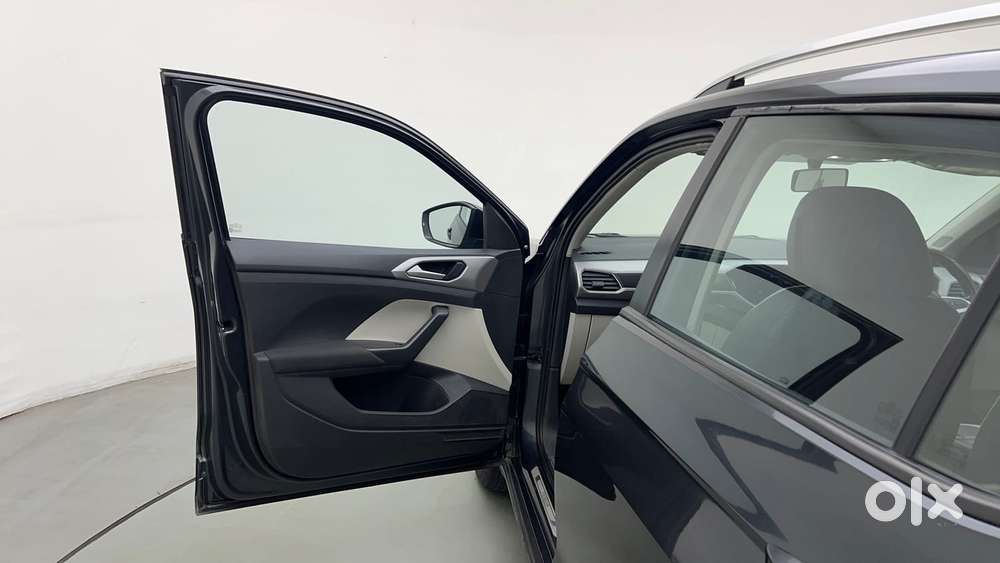 Volkswagen Taigun 1.0 Tsi Highline At, 2022, Petrol