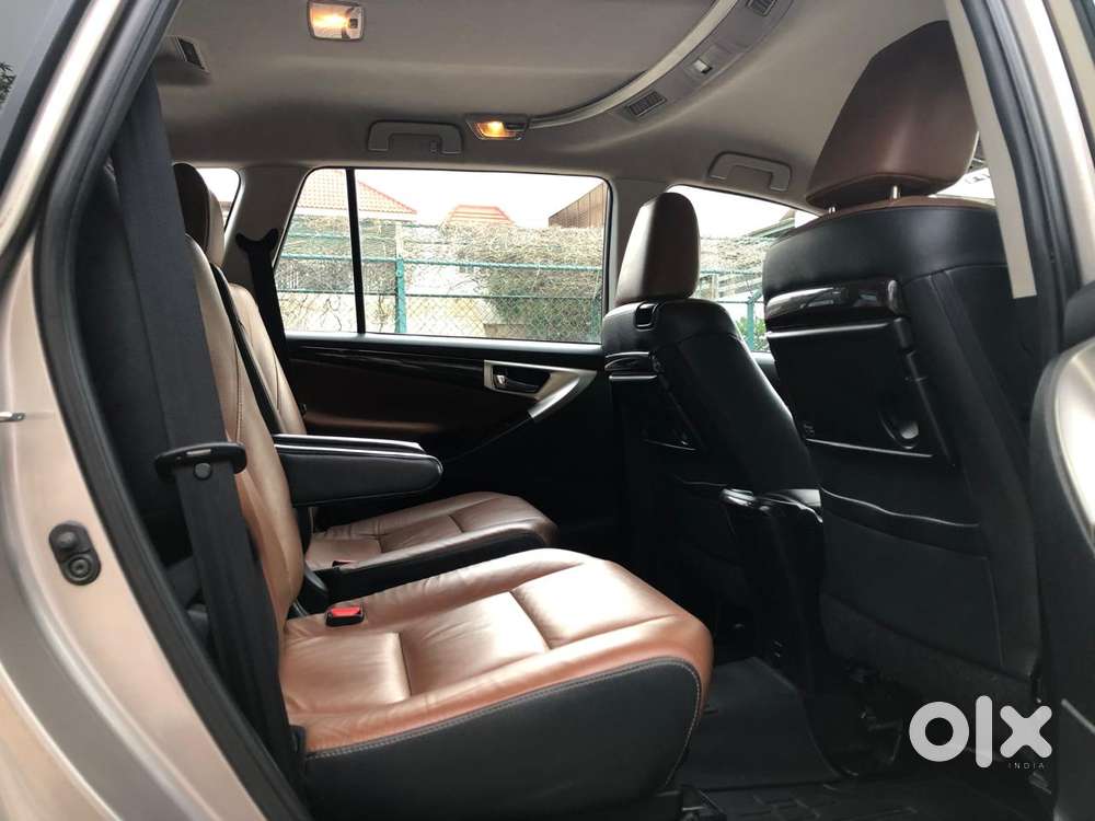 Toyota Innova Crysta 2.8z Automatic, 2017, Diesel