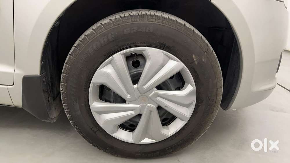 Maruti Suzuki Swift Dzire 1.2 Vxi Bsiv, 2011, Petrol