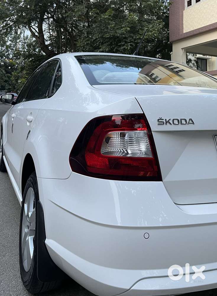 Skoda Rapid 1.0 Ambition Tsi At, 2020, Petrol