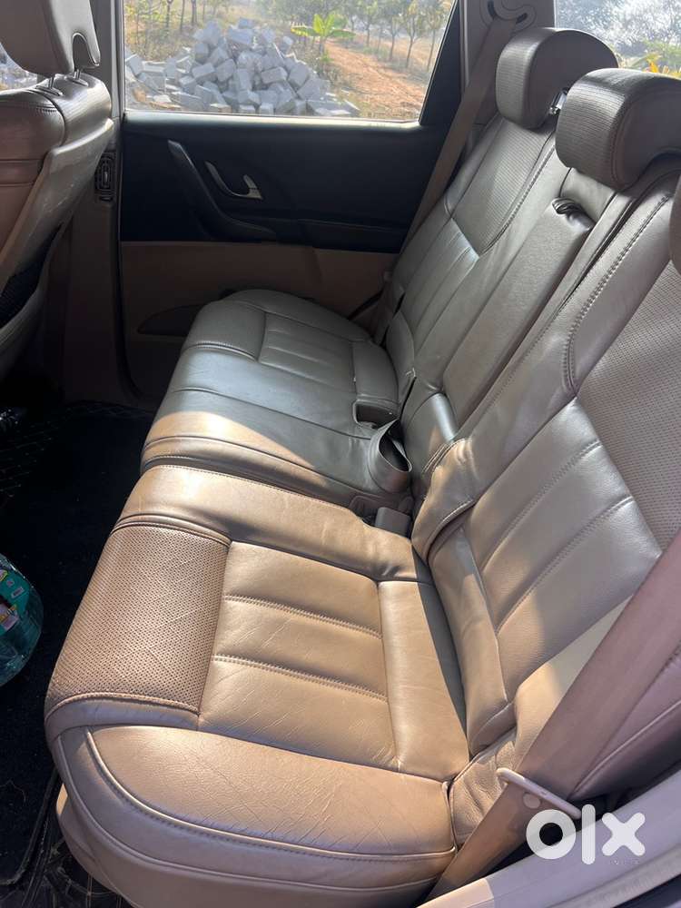 Mahindra Xuv500 Diesel 2016 W10 Top Model, Showroom Track