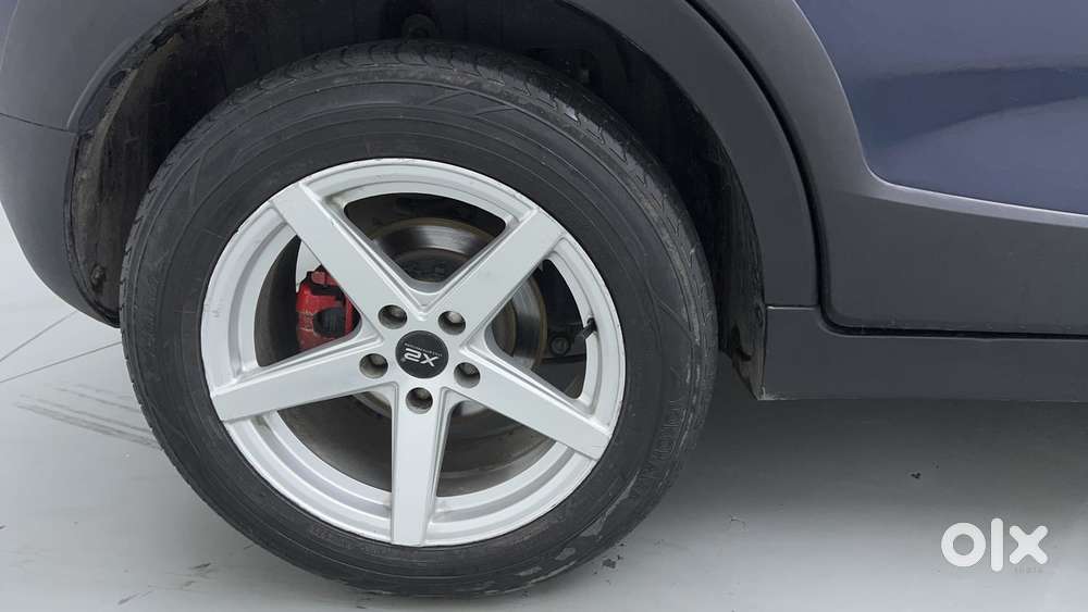 Mahindra Xuv 3xo Ax5 Ds Mt, 2024, Diesel